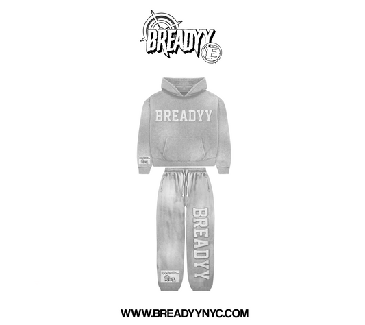 DISTRESSED SWEATSUIT